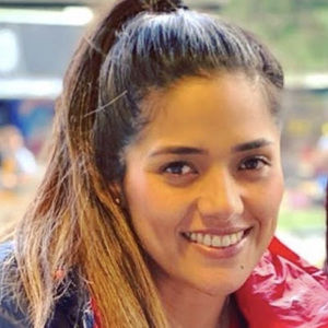 Meet your Posher, Magda lorena